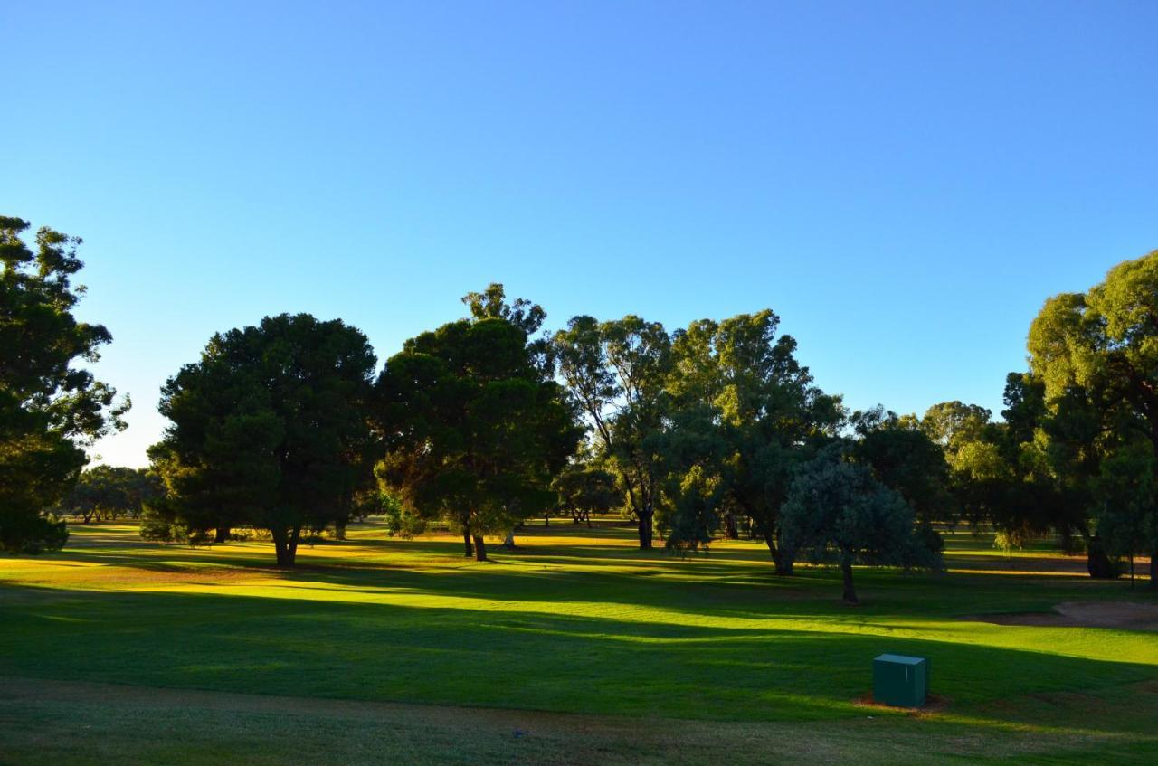 Renmark Country Club Экстерьер фото