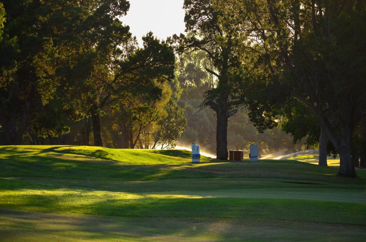 Renmark Country Club Экстерьер фото