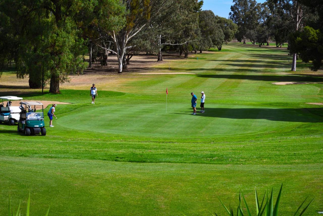 Renmark Country Club Экстерьер фото